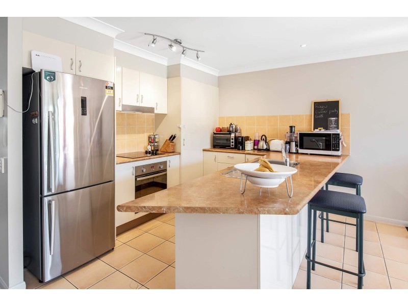 6/23 Peppertree Circuit, Robina QLD 4226