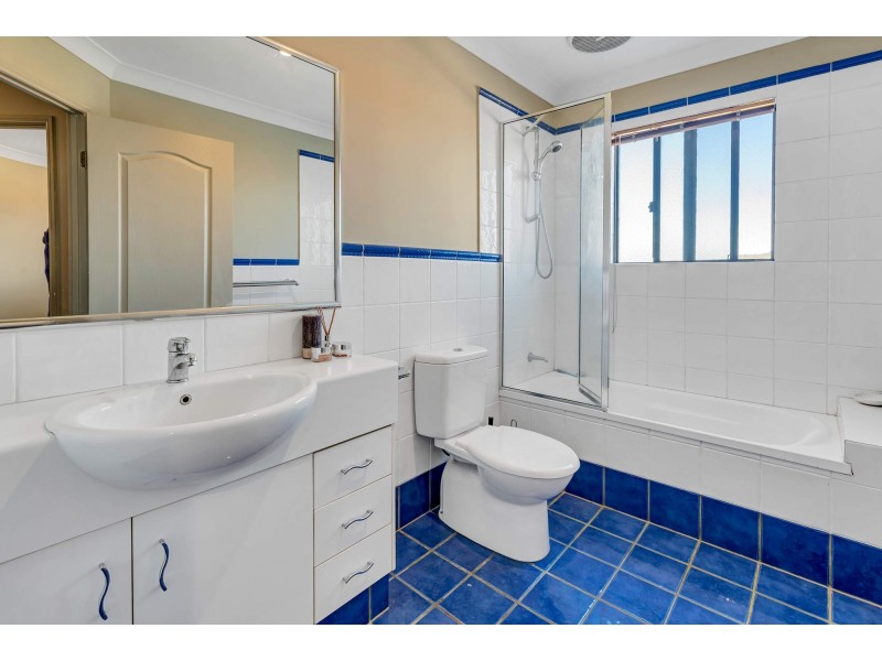 6/23 Peppertree Circuit, Robina QLD 4226