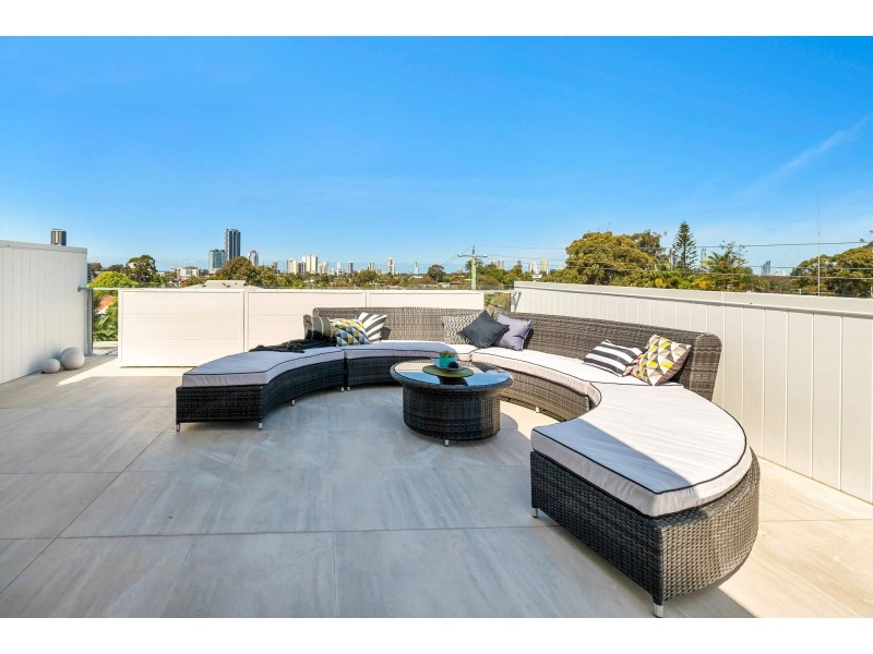 3/77 Minnie Street, Southport QLD 4215