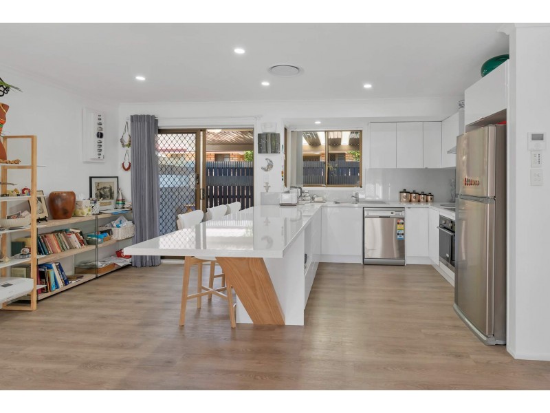 25/35 St Kevins Avenue, Benowa QLD 4217