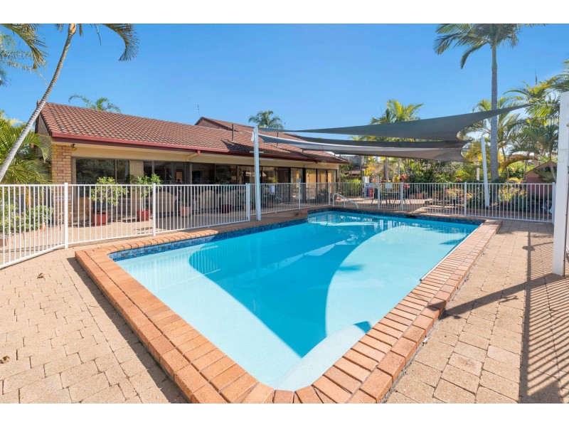 25/35 St Kevins Avenue, Benowa QLD 4217