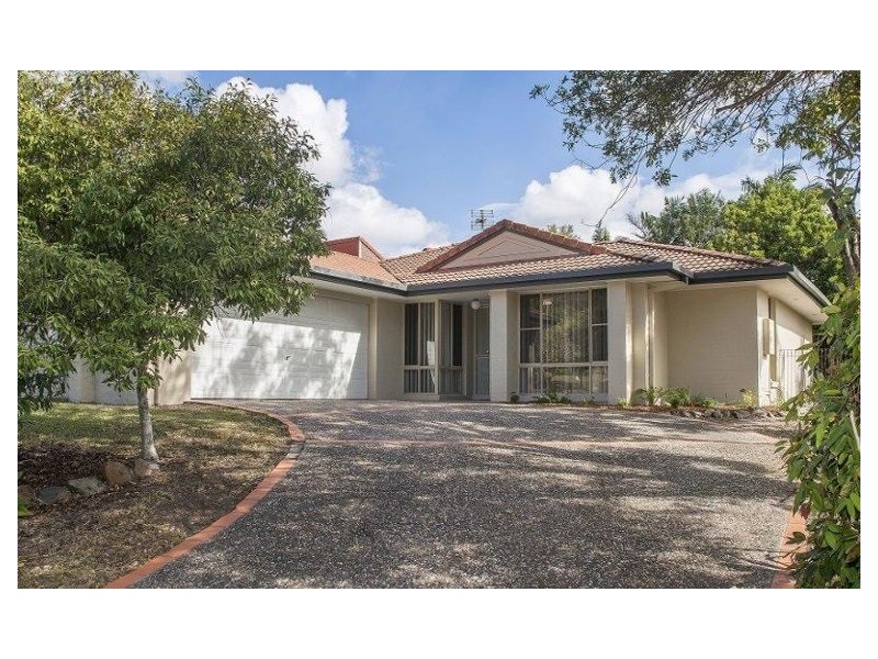 9 Pacific Pines Boulevard, Pacific Pines QLD 4211