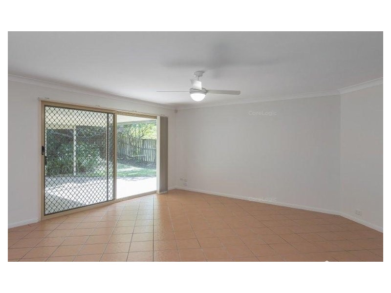 9 Pacific Pines Boulevard, Pacific Pines QLD 4211