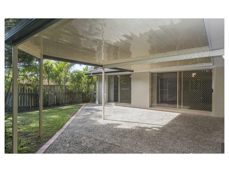 9 Pacific Pines Boulevard, Pacific Pines QLD 4211