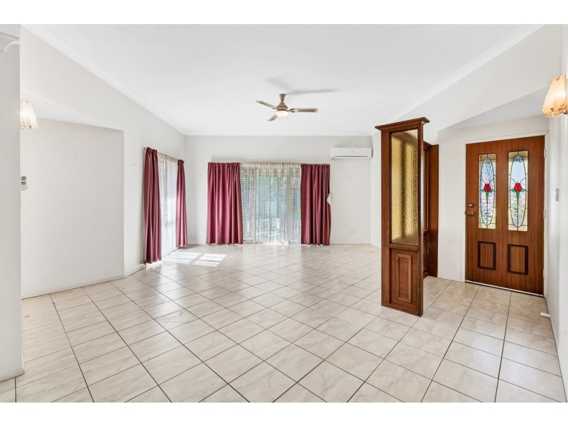 21 Birkdale Street, Robina QLD 4226