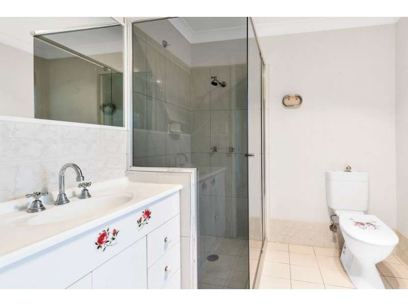 21 Birkdale Street, Robina QLD 4226