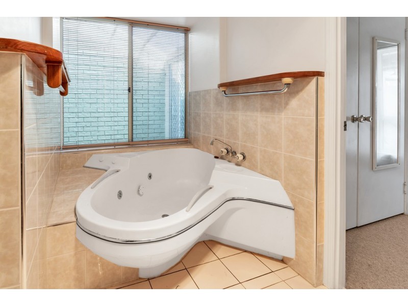 21 Birkdale Street, Robina QLD 4226