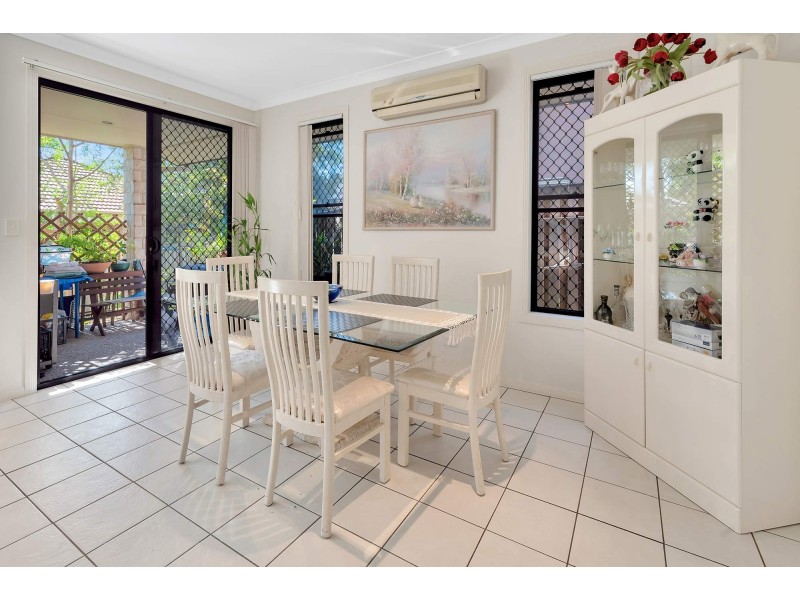 1/2 Marciana Crescent, Varsity Lakes QLD 4227