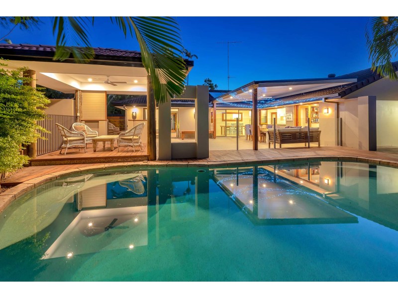 9 Wagin Court, Mermaid Waters QLD 4218