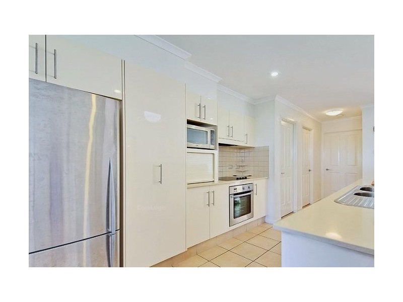 18/1 Riverwalk Avenue, Robina QLD 4226