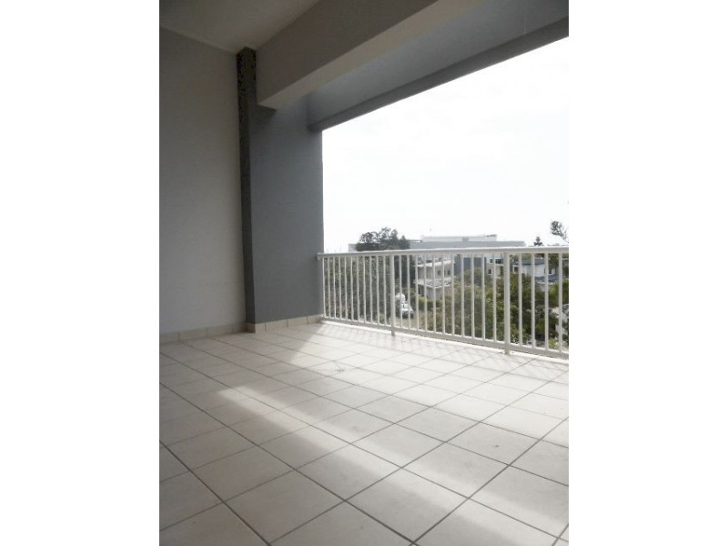 18/1 Riverwalk Avenue, Robina QLD 4226