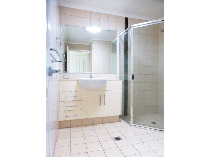 18/1 Riverwalk Avenue, Robina QLD 4226