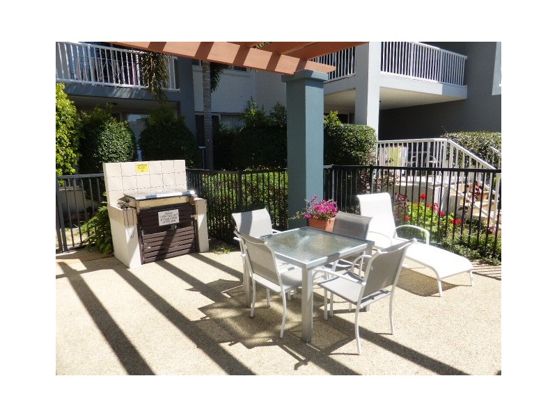 5/1 Riverwalk Avenue, Robina QLD 4226