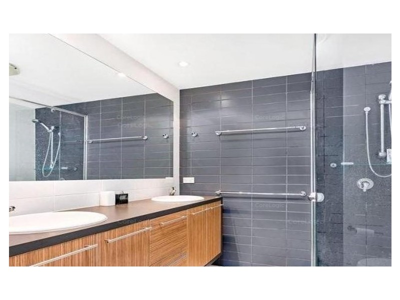 2/11-13 Promenade Avenue, Robina QLD 4226