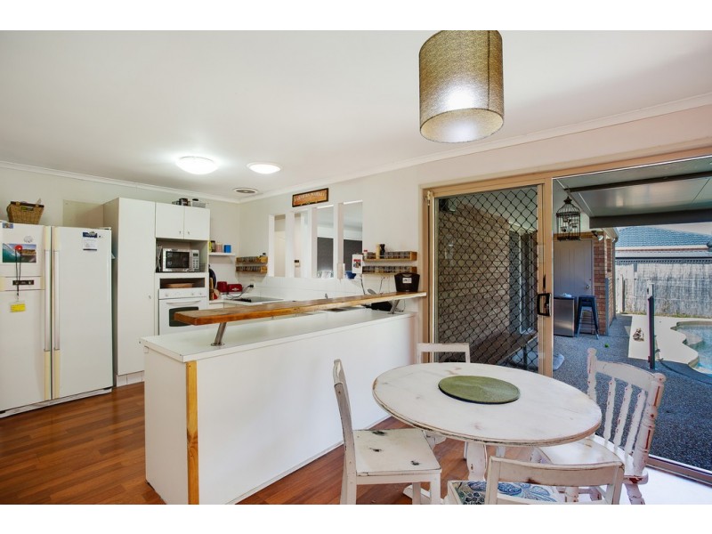 15 Capiten Court, Varsity Lakes QLD 4227