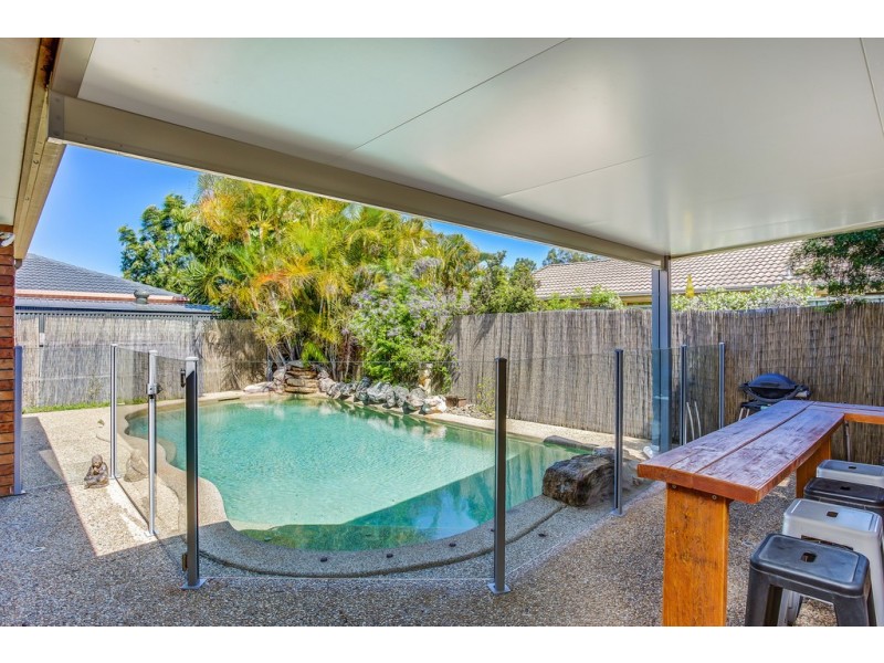 15 Capiten Court, Varsity Lakes QLD 4227