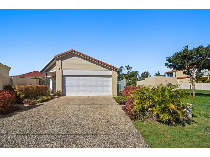 6 Meadowview Drive, Carrara QLD 4211