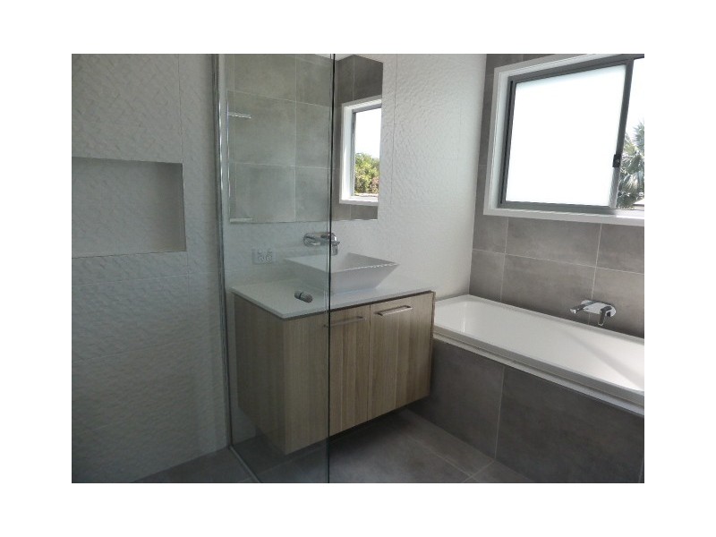 1/23 Evandale Crescent, Miami QLD 4220