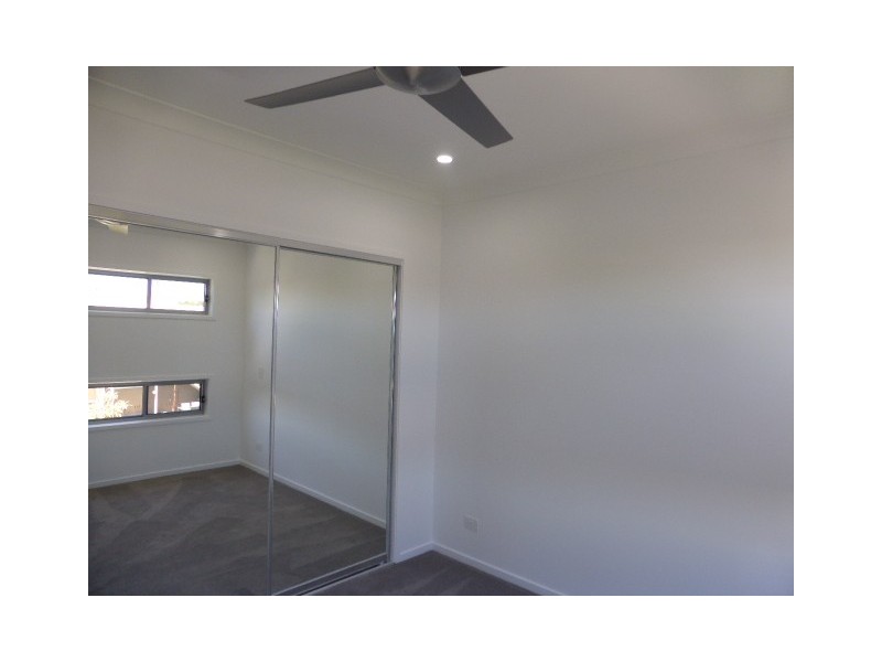 1/23 Evandale Crescent, Miami QLD 4220
