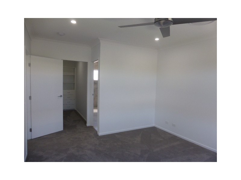1/23 Evandale Crescent, Miami QLD 4220