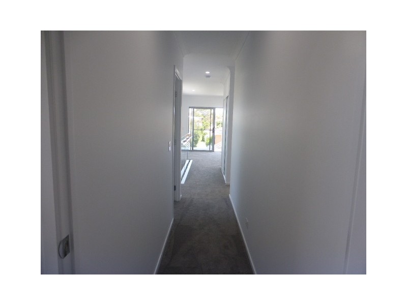 1/23 Evandale Crescent, Miami QLD 4220