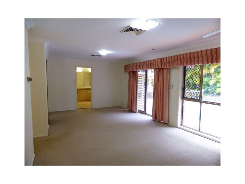 87 Glen Eagles Drive, Robina QLD 4226