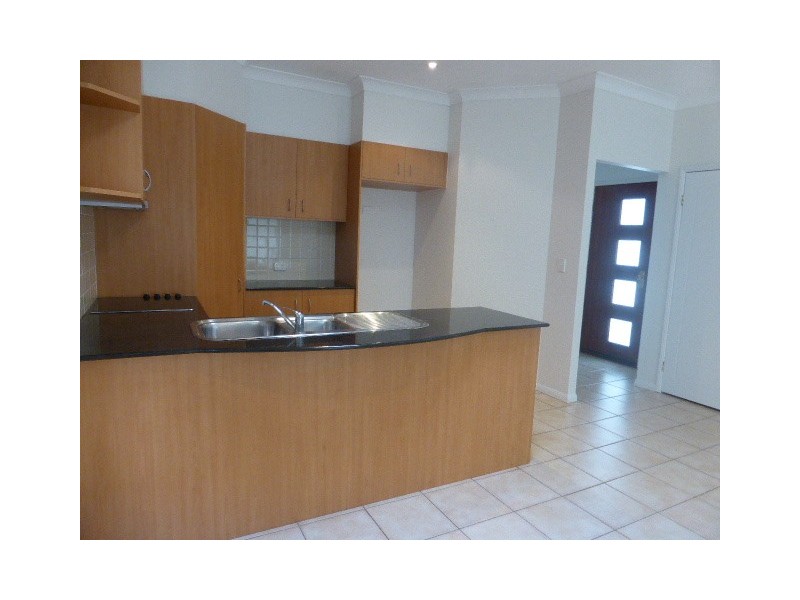 10/3-17 Camphor Wood Court, Robina QLD 4226