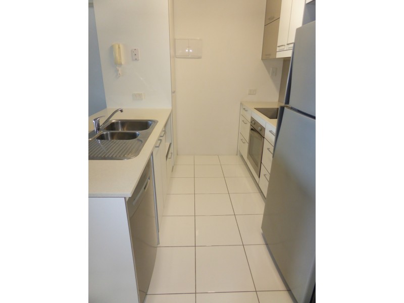 1109/3 Main Street, Varsity Lakes QLD 4227