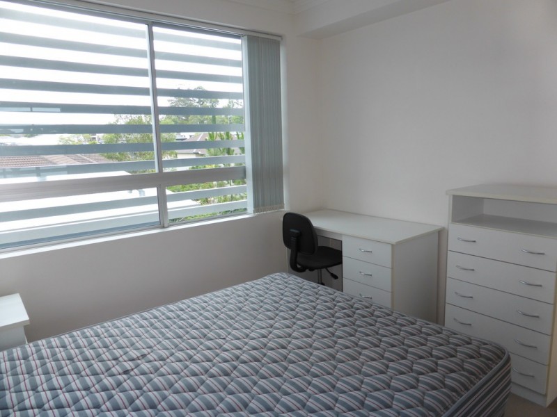 1109/3 Main Street, Varsity Lakes QLD 4227