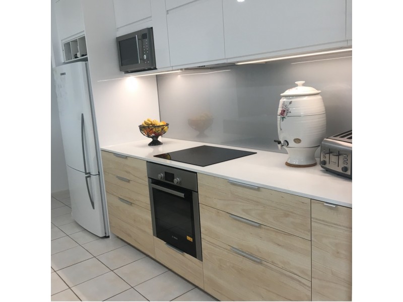 4 Carpentaria Court, Robina QLD 4226