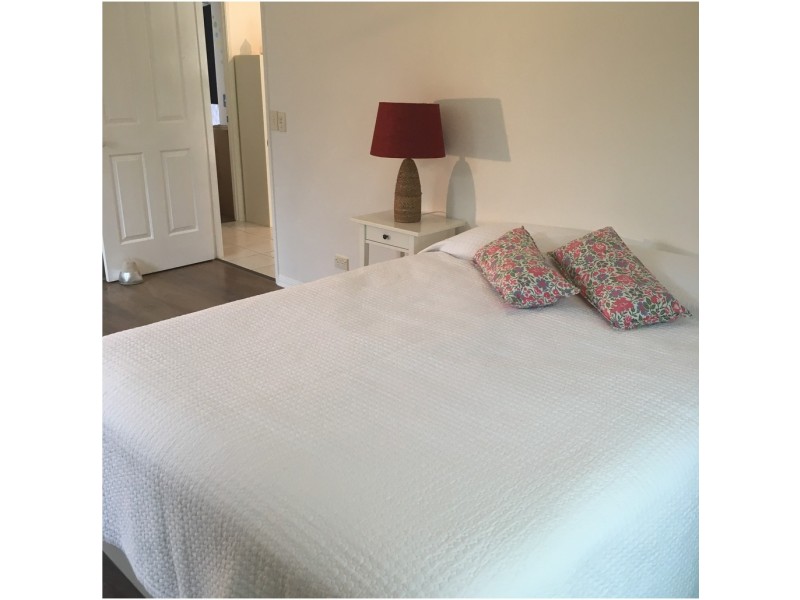 4 Carpentaria Court, Robina QLD 4226