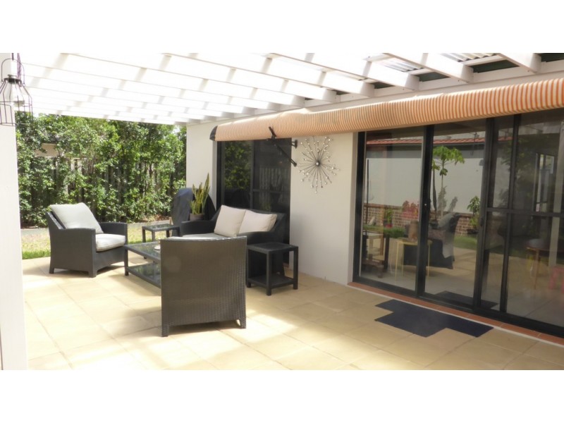 4 Carpentaria Court, Robina QLD 4226