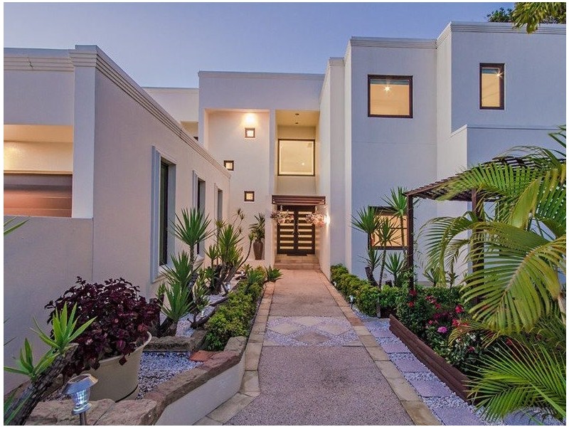 44 Port Jackson Boulevard, Clear Island Waters QLD 4226