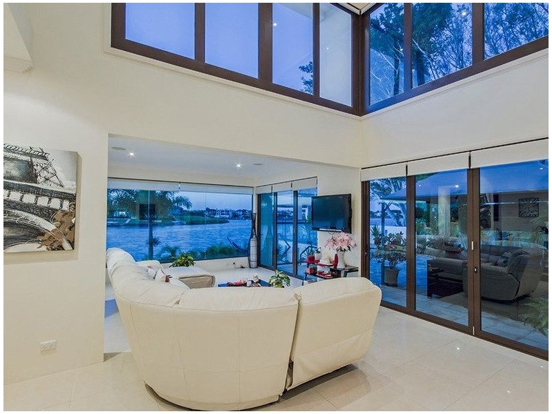 44 Port Jackson Boulevard, Clear Island Waters QLD 4226