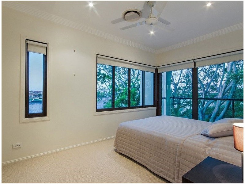 44 Port Jackson Boulevard, Clear Island Waters QLD 4226