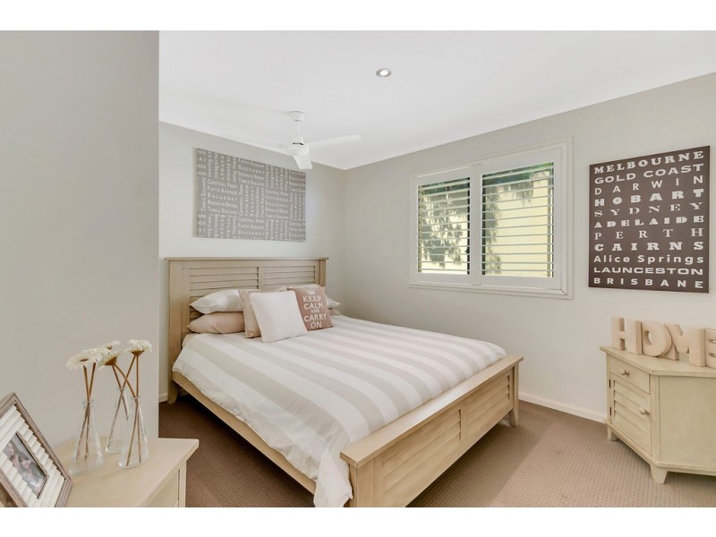 2/15 Silvermaple Street, Robina QLD 4226