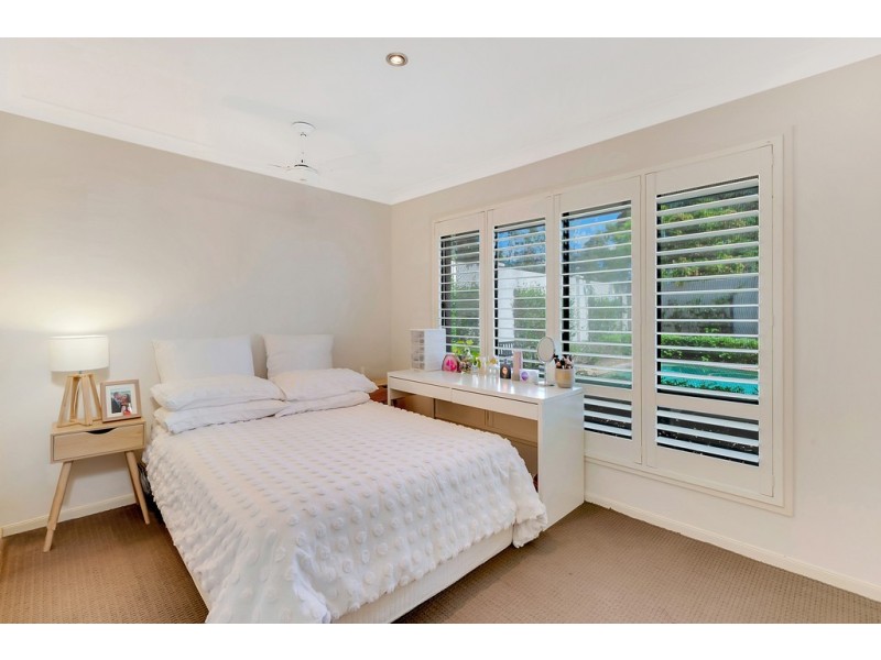2/15 Silvermaple Street, Robina QLD 4226