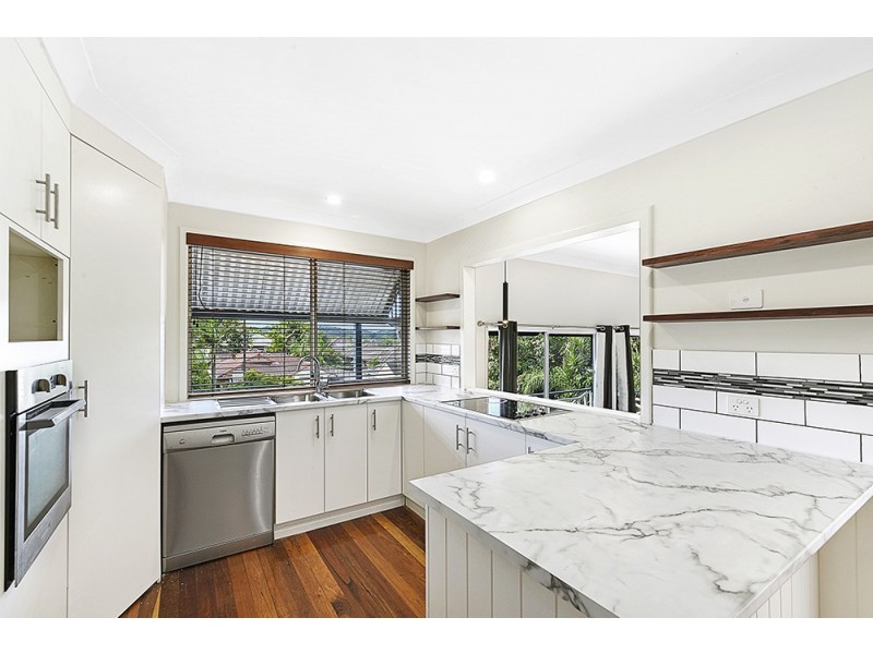 46 Murtha Drive, Elanora QLD 4221