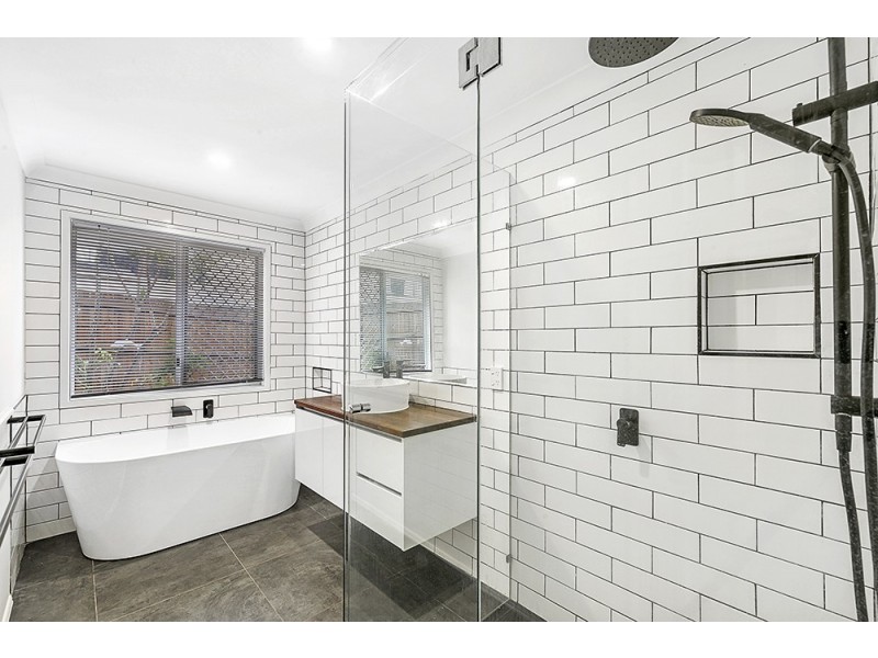 46 Murtha Drive, Elanora QLD 4221