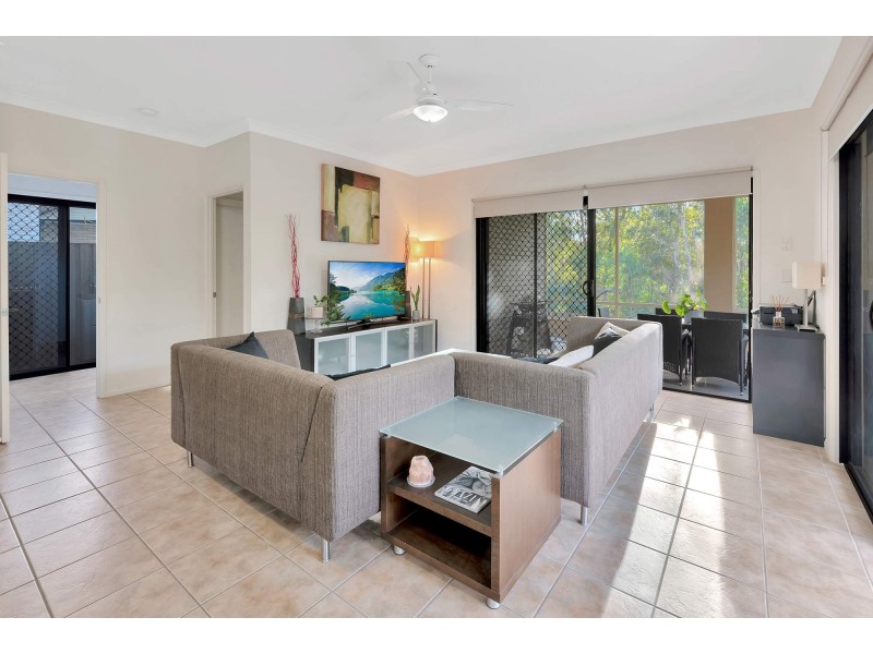 13 Imperia Crescent, Varsity Lakes QLD 4227