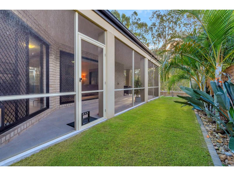 13 Imperia Crescent, Varsity Lakes QLD 4227