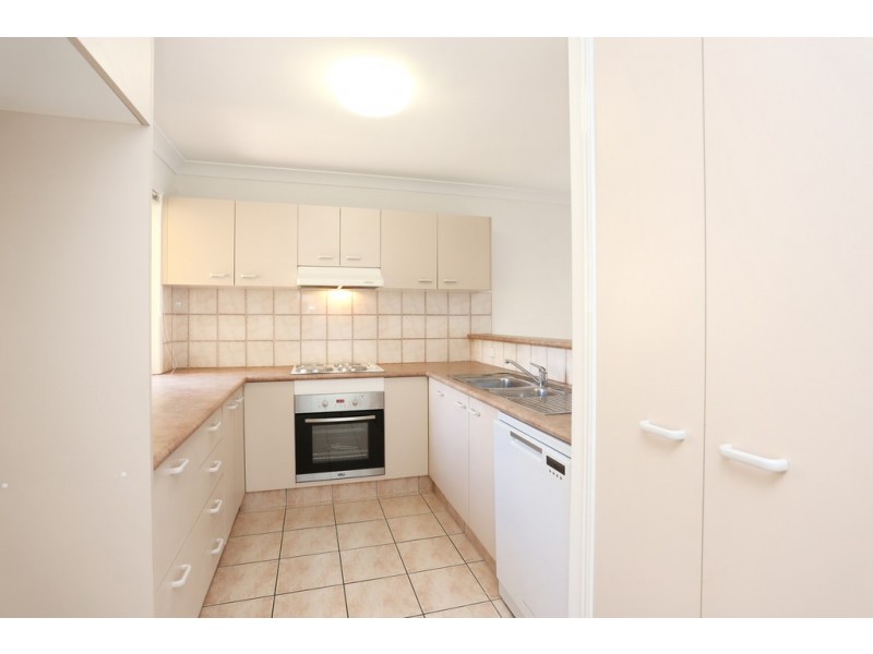 1and2/1 Silvabank Drive, Varsity Lakes QLD 4227