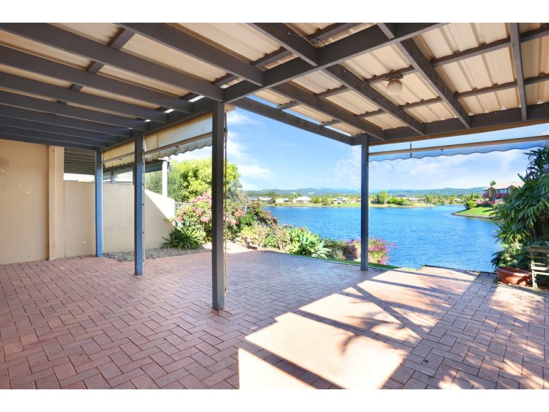 1and2/1 Silvabank Drive, Varsity Lakes QLD 4227