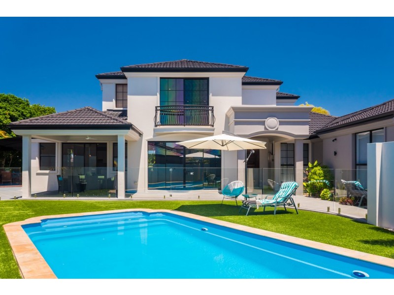 64 Peach Drive, Robina QLD 4226