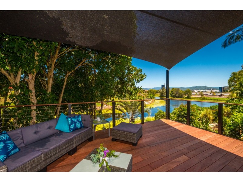 64 Peach Drive, Robina QLD 4226