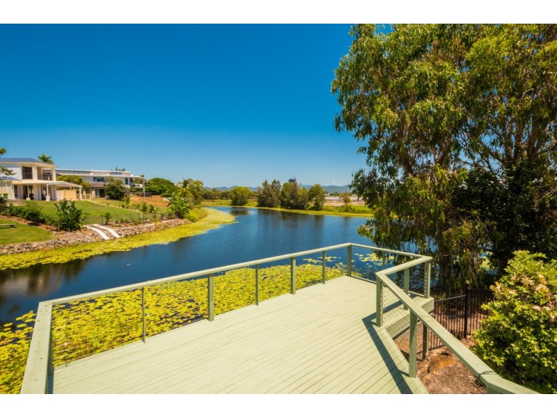 64 Peach Drive, Robina QLD 4226
