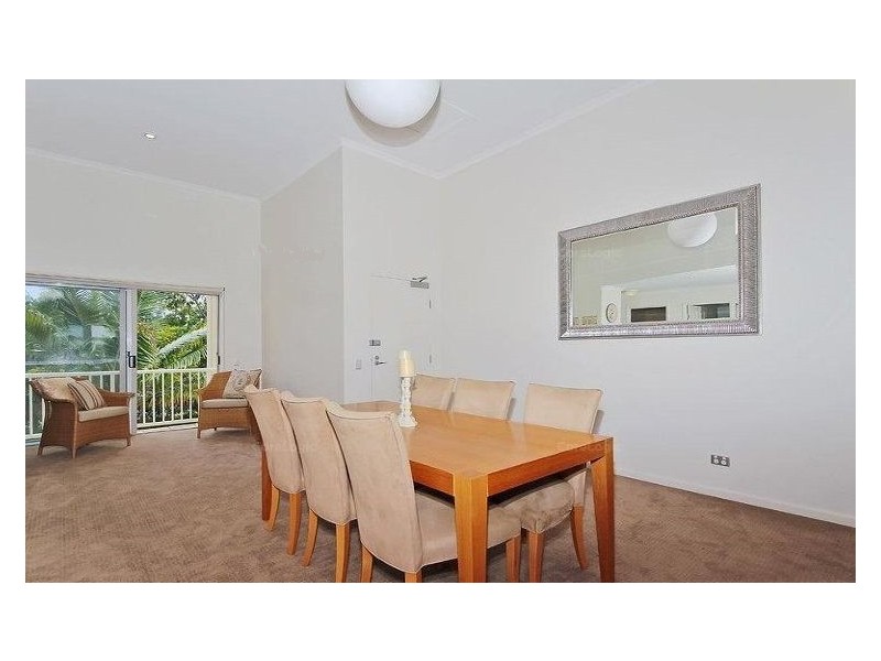 18/1 Riverwalk Avenue, Robina QLD 4226