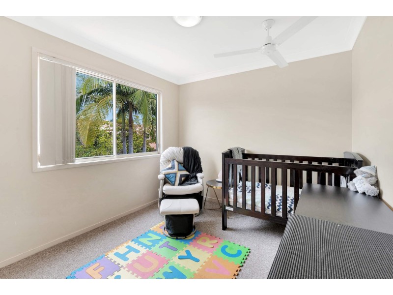 12/1 Warbler Parade, Varsity Lakes QLD 4227