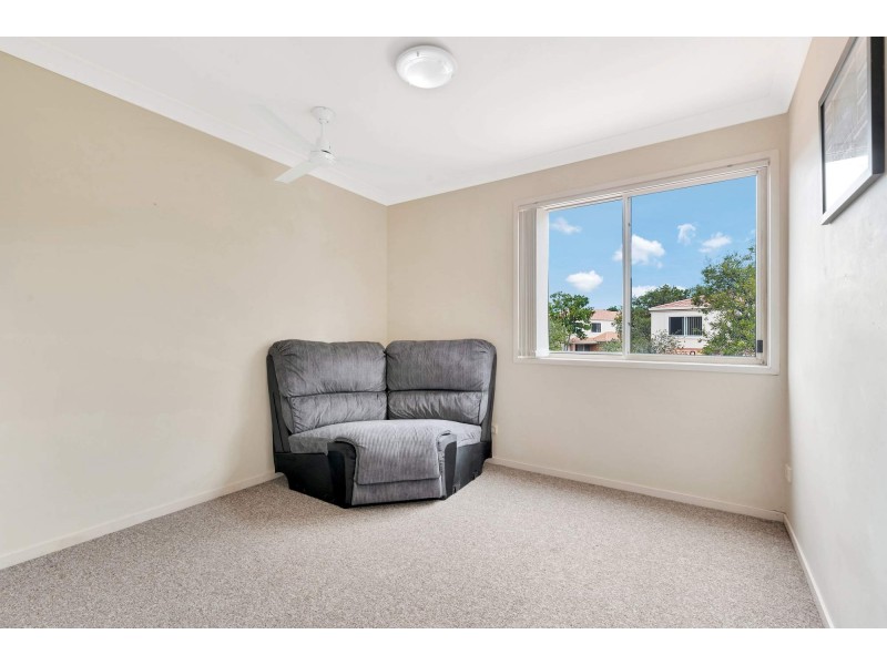 12/1 Warbler Parade, Varsity Lakes QLD 4227