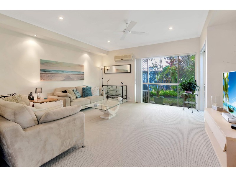 1/8 Hillridge Crescent, Varsity Lakes QLD 4227